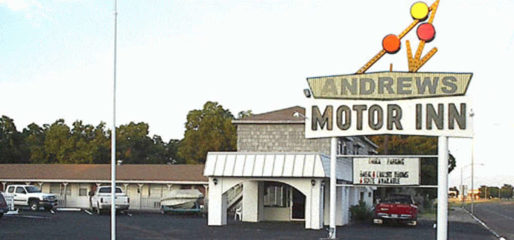 Andrews Motor Inn Exterior photo